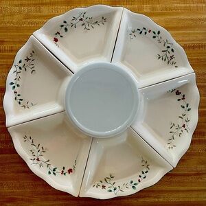 Pfaltzgraff Winterberry 7 Piece Very Rare Service set